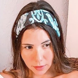 Karol Holanda, 32 (Instagram Star)