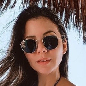 Karol Holanda, 32 (Instagram Star)