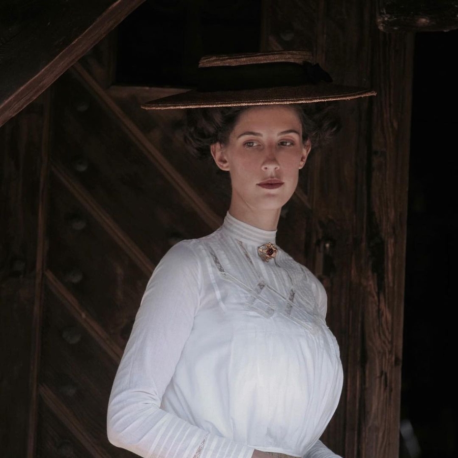 Karolina Zebrowska, 35 (YouTube Star)