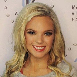 Karolyne Day image 4