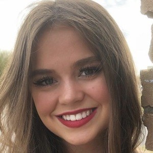 Karsen Veazey, 24 (TikTok明星)