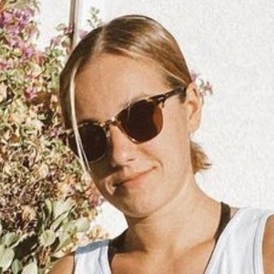 Kassidy Neary, 30 (Instagram Star)