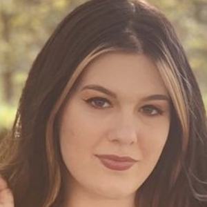 Kat Tenbarge, 27 (記者)