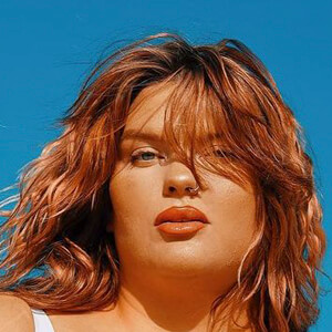 Katana Fatale, 39 (Model)