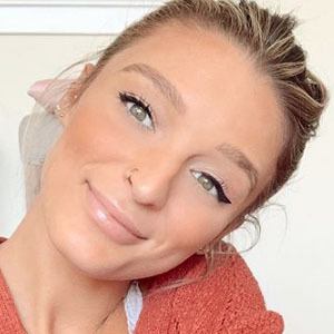 Kate Austin, 32 (Instagram明星)