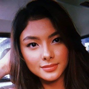 Kate Valdez, 25 (Pop Singer)