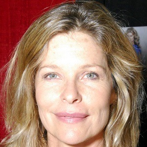 Kate Vernon, 62 (Actriz de Televisión)