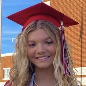 Katelyn Dewitt image 3