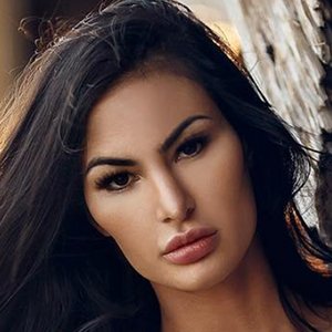Katelyn Runck image 4