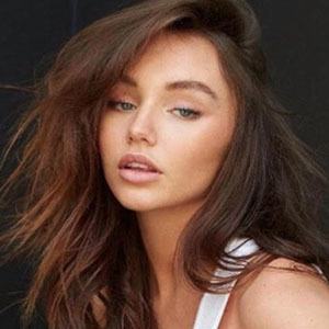 Kateri Dion, 25 (Modell)