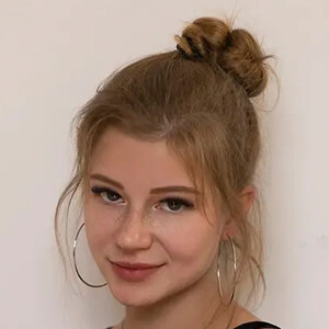 Katerina Soria, 29 (Instagram Star)