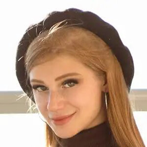 Katerina Soria, 29 (Instagram Star)