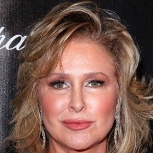 Kathy Hilton, 66 (时装设计师)