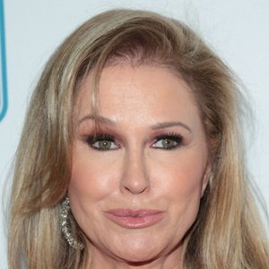 Kathy Hilton, 66 (Stilista di moda)