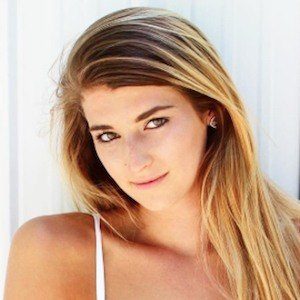 Katie Brueckner, 28 (YouTube-ster)