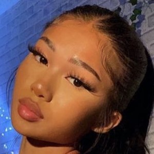 Katie Dinh, 22 (TikTok明星)