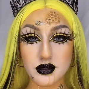 Katie Farhood, 26 (TikTok Star)