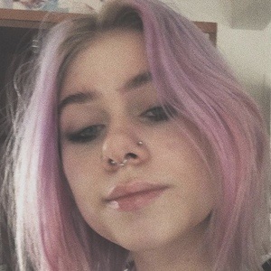 Katie Harrison, 22 (TikTok明星)