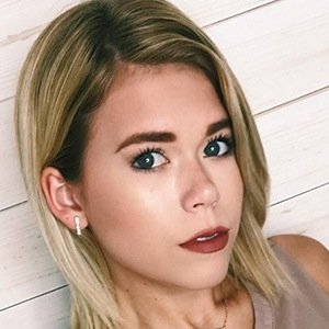 Katie Legate, 30 (YouTube明星)