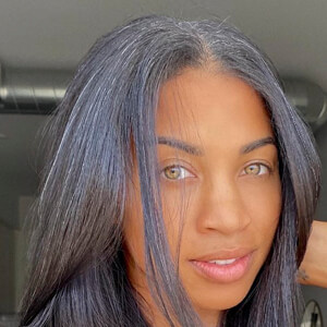 Katie Morton image 5