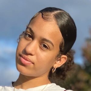 Katie Mylove Nazir, 17 (YouTube明星)