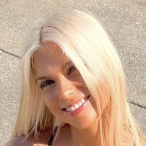 Katie Ritchiie image 3
