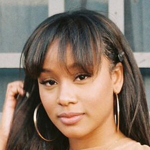 Katlyn Nichol image 6