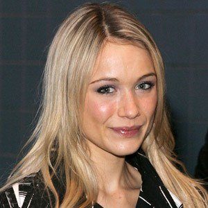 Katrina Bowden, 37 (Atriz De Televisão)