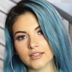 Celebrities born on September 20