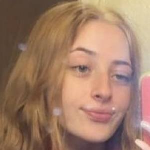 Kay Rose, 23 (TikTok明星)