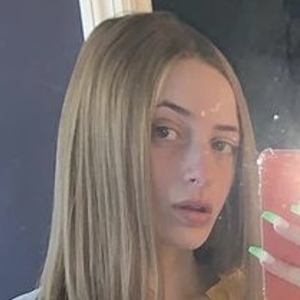 Kay Rose, 23 (TikTok明星)