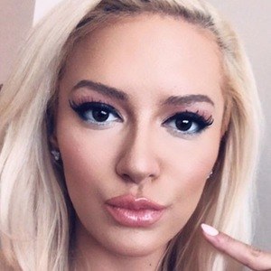 Kaya Jones, 41 (Pop Singer)