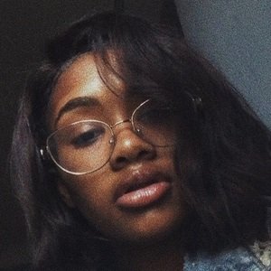 Kayla Bryant, 22 (Звезда Тиктока)