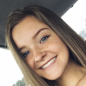 Kayla Coppola, 24 (TikTok Star)