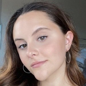 Kayla Iutzwig, 22 (TikTok Star)