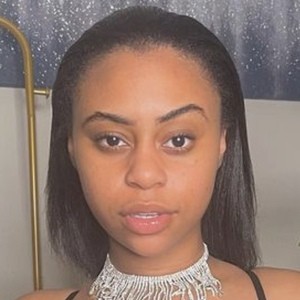 Kayla Lebomb, 23 (TikTok Star)