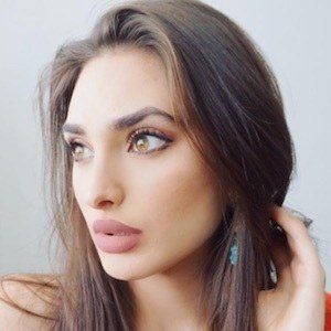 Kayla Loren, 30 (电视女演员)