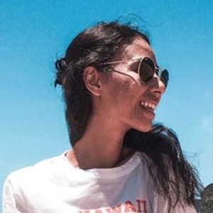 Kayla Manoe, 33 (Blogger)