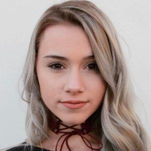 Kayla Shea, 27 (Instagram Star)