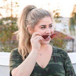 Kayla Sukert, 30 (Instagram Star)