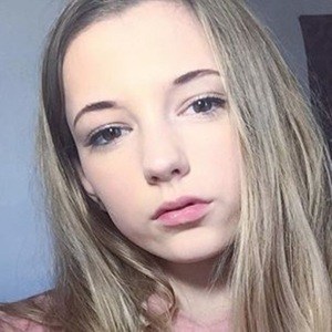 Kaylee Marie, 21 (YouTube Star)