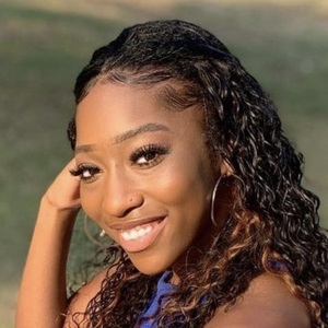 Kaylee Walker image 5