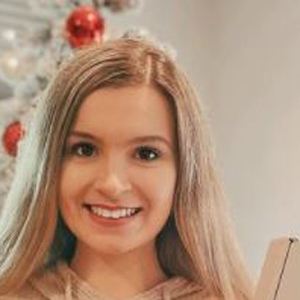 Kaylie Varney, 27 (YouTube Star)