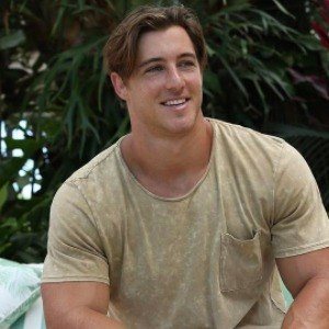 Kayne Lawton, 34 (橄榄球运动员)