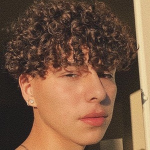 Keanni Marques Mendez image 4