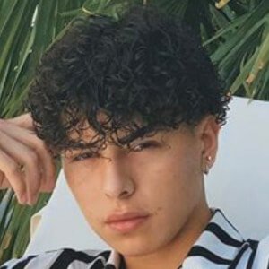 Keanni Marques Mendez image 6