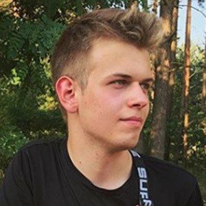 Keendi, 23 (YouTube Star)