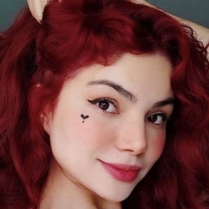 Kel Freire, 26 (YouTube Star)