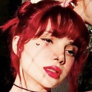 Kel Freire, 26 (Star di YouTube)