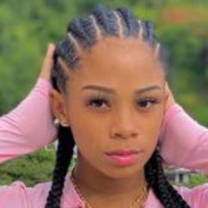 Kelanis Smith, 24 (YouTube Star)